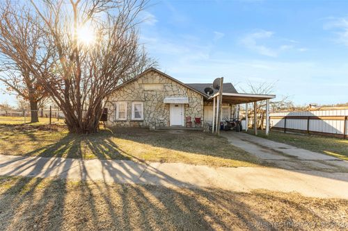 520 N State St, Konawa, OK, 74849-1818 | Card Image