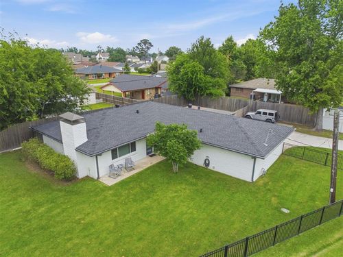1602 Sarah Dr, Lake Charles, LA, 70605-2547 | Card Image