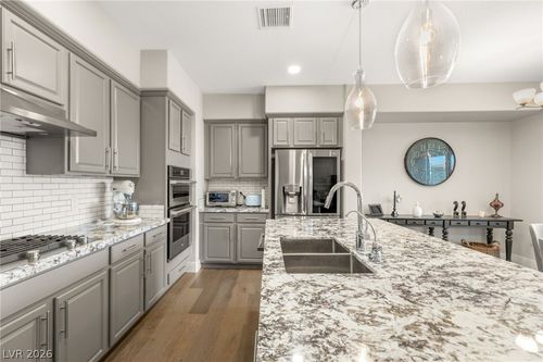 3108-2555 Hampton Rd, Henderson, NV, 89052-7169 | Card Image