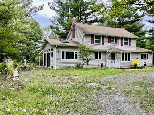18 Tara Ln, Craryville, NY, 12521-5266 | Card Image
