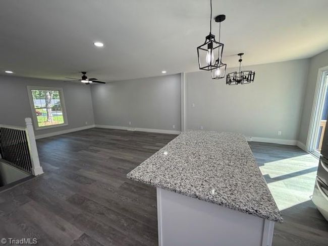 305 Rollingwood Rd, House other with 3 bedrooms, 2 bathrooms and null parking in Jamestown NC | Image 8