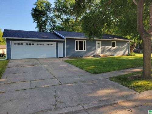 1711 Vonnie St, Vermillion, SD, 57069-1050 | Card Image