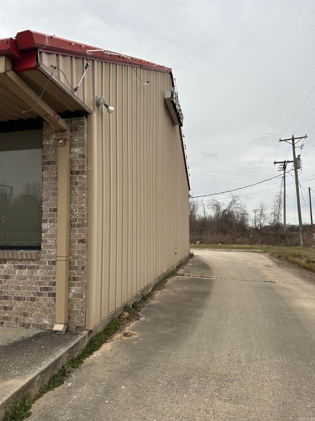 905 Highway 65 S, Home with 0 bedrooms, 0 bathrooms and 25 parking in Mcgehee AR | Image 26
