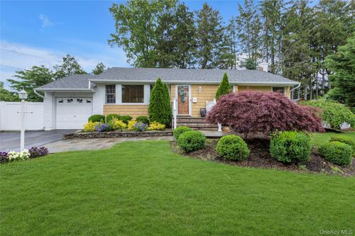 9 Carrol Pl, Greenlawn, NY, 11740-2729 | Card Image