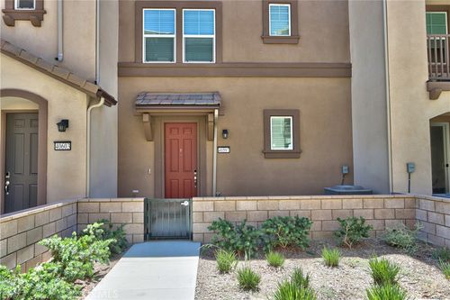 40597 Melrose Dr, Temecula, CA, 92591-6061 | Card Image