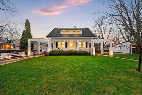 114 W Mission Road, ALLOUEZ, WI, 54301 | Card Image