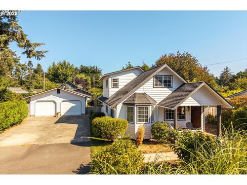 925 1st St Ne, Bandon, OR, 97411-9726 | Card Image