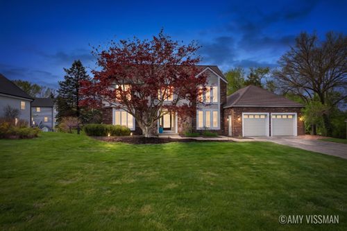 3415 N Applecrest Ct Se, Ada, MI, 49301-9325 | Card Image