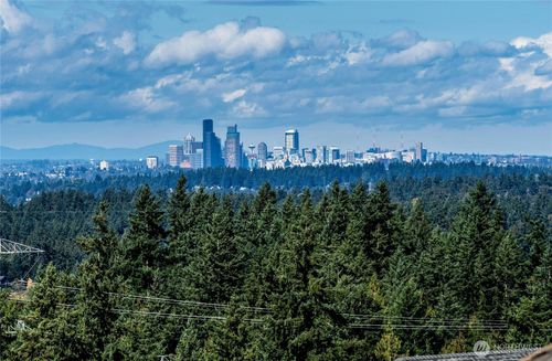 16709 168th Ter Se, Renton, WA, 98058-4211 | Card Image