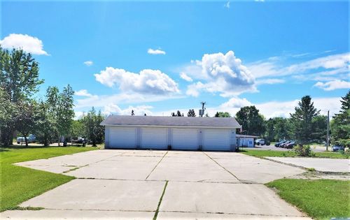 306 Alpha Place, Roseau, MN, 56751 | Card Image