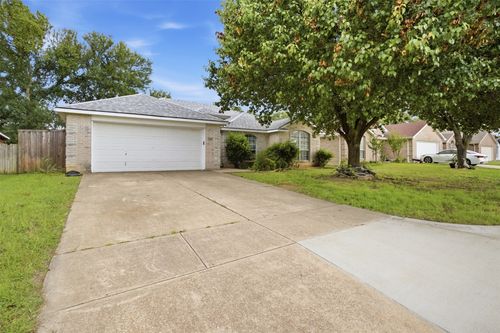 1105 Hidden Glade Dr, Mansfield, TX, 76063-6267 | Card Image