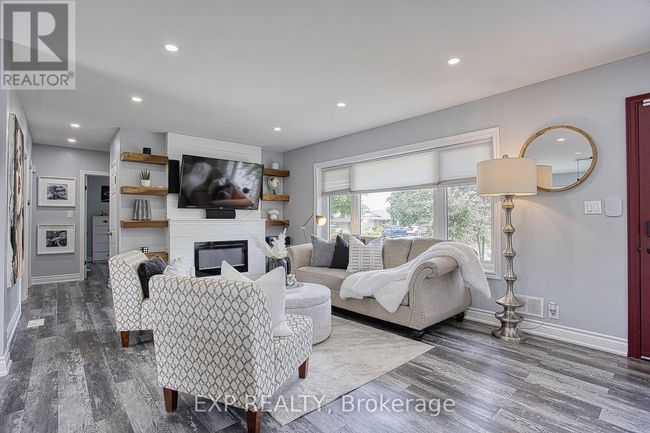 4382 Central Avenue, House other with 5 bedrooms, 2 bathrooms and 5 parking in Lincoln (Beamsville) ON | Image 10