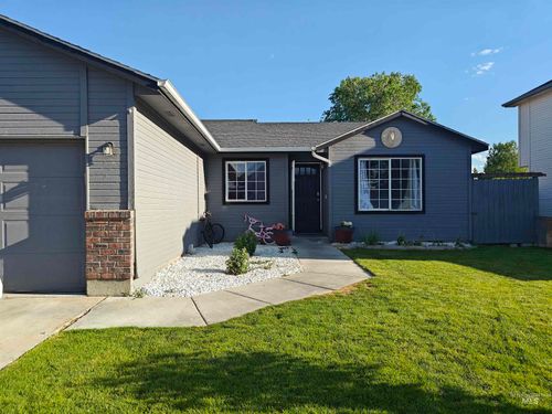 829 W Sheridan Ave, Nampa, ID, 83686-2675 | Card Image