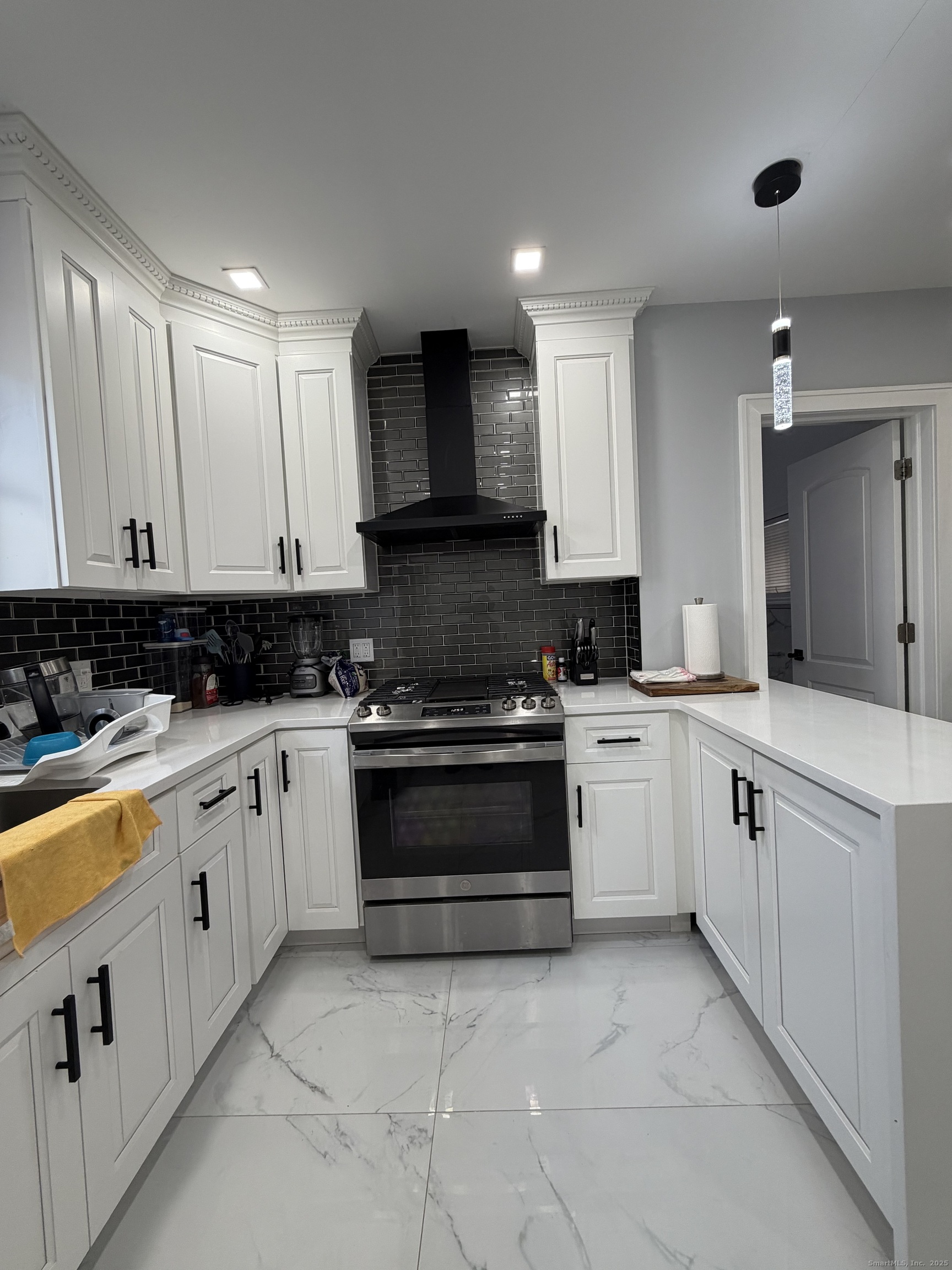 Residential Lease in Hamden 5