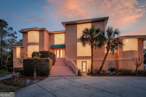 466 Midway Cir, Brunswick, GA, 31523-6070 | Card Image