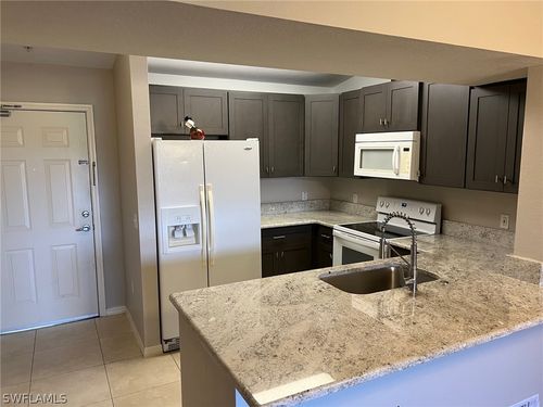 1633-8294 Key Royal Cir, NAPLES, FL, 34119-6803 | Card Image