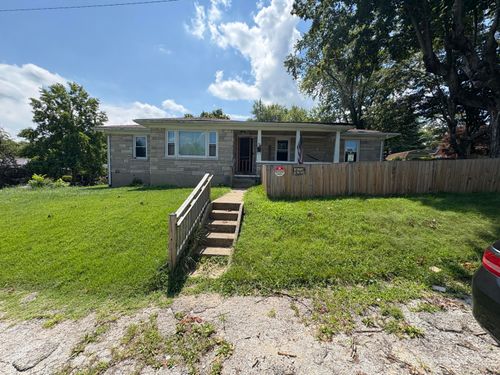 921 Chestnut Dr, Frankfort, KY, 40601-2511 | Card Image