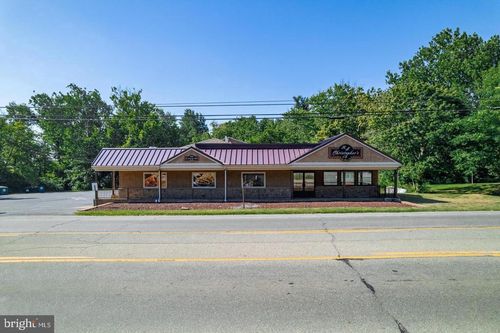 5626 W Lincoln Hwy, PARKESBURG, PA, 19365-1790 | Card Image