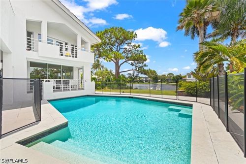 536 Turtle Hatch Rd, NAPLES, FL, 34103-8541 | Card Image