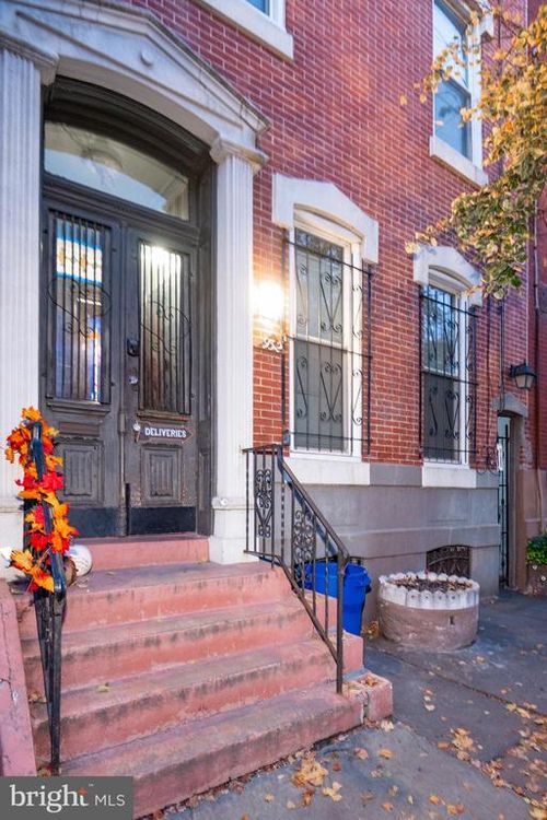2f-932 N 5th St, PHILADELPHIA, PA, 19123-1402 | Card Image