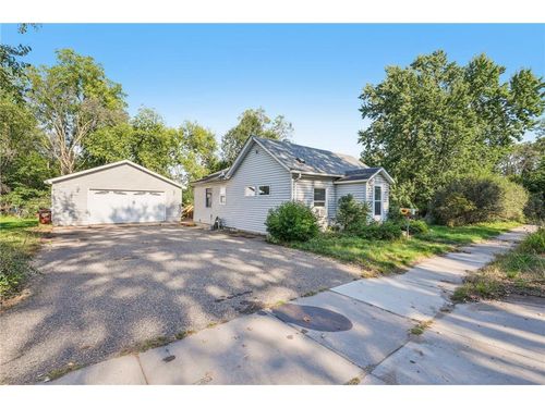 836 6th Street, Bayport, MN, 55003 | Card Image