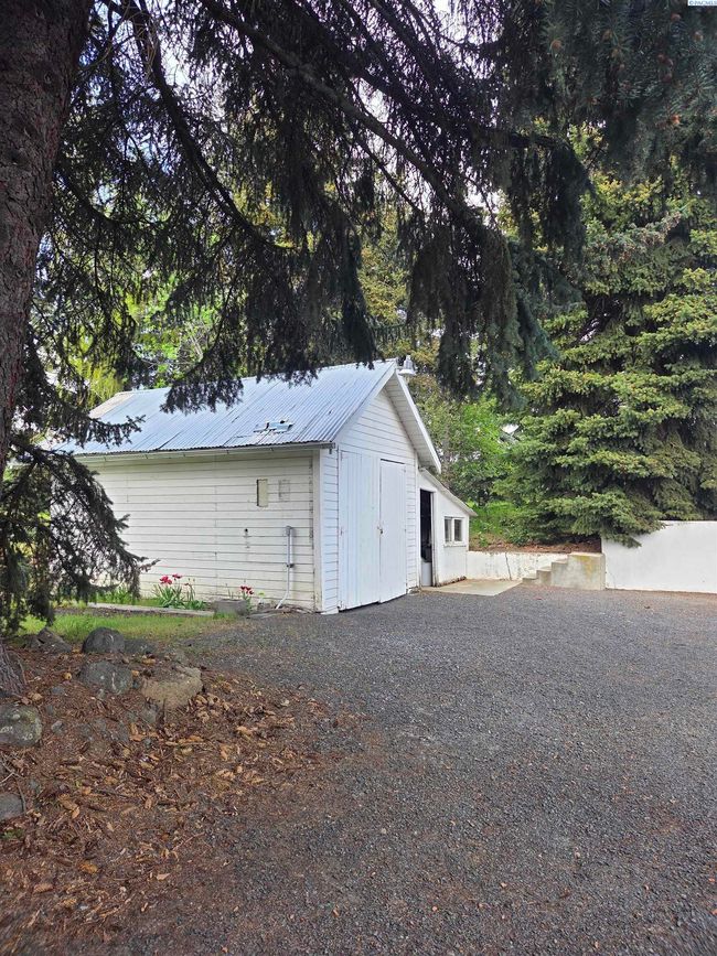 6302 Sand Rd, Home with 4 bedrooms, 3 bathrooms and null parking in Pullman WA | Image 46
