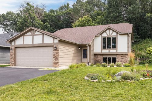 16523 Joplin Path, Lakeville, MN, 55044-5500 | Card Image