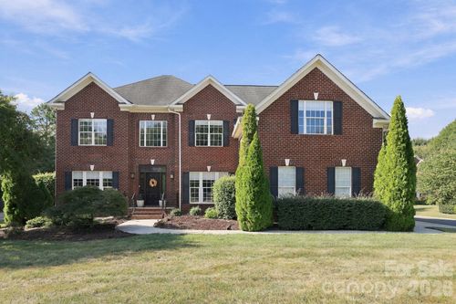 702 Carver Pond Ln, Waxhaw, NC, 28173-6568 | Card Image