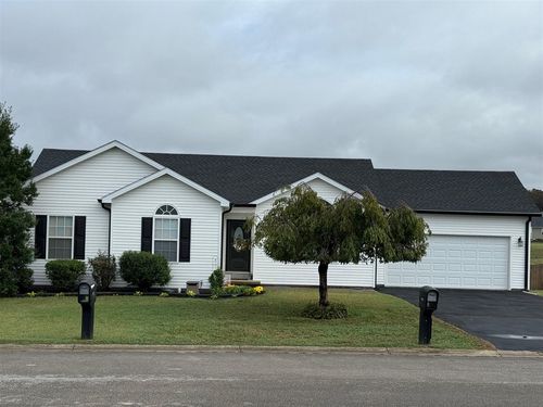 1428 Quebec Way, Bowling Green, KY, 42101-6580 | Card Image