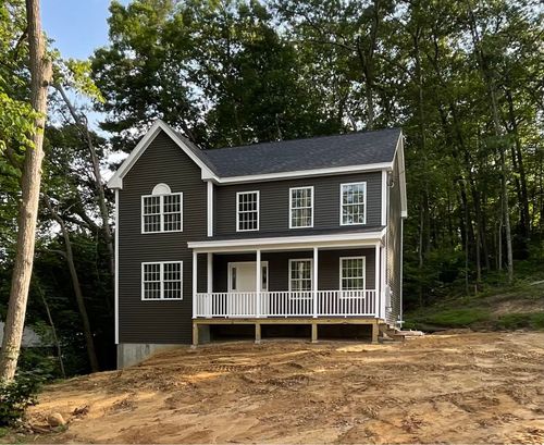 57 Salem St, Manchester, NH, 03102-5164 | Card Image