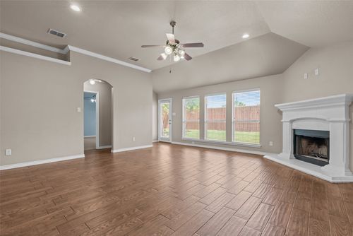 842 Randall Rd, Weatherford, TX, 76087-4244 | Card Image