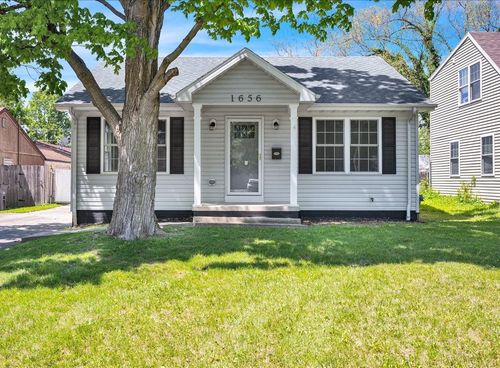 1656 N Franklin St, Danville, IL, 61832-2364 | Card Image