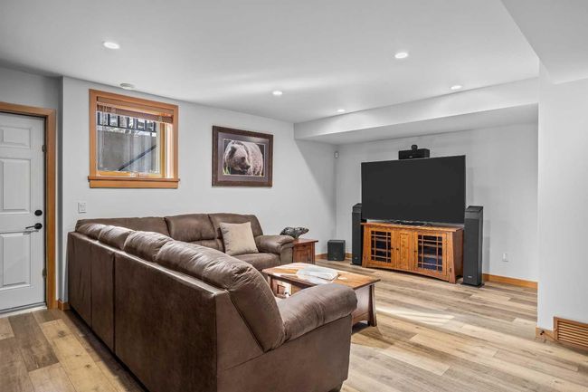 7 Creekside Mews, Townhouse with 3 bedrooms, 4 bathrooms and 2 parking in Canmore AB | Image 32