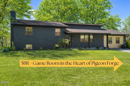 4020 Hitching Post Rd, Pigeon Forge, TN, 37863-3632 | Card Image