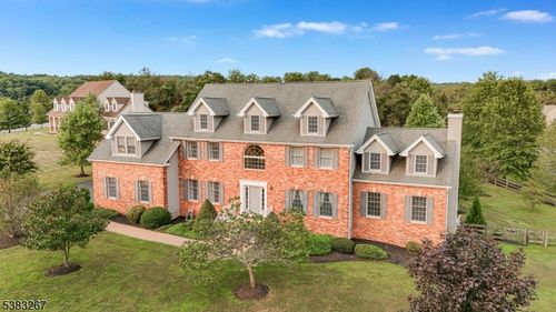 8 Hemingway Dr, Milford, NJ, 08848-2173 | Card Image