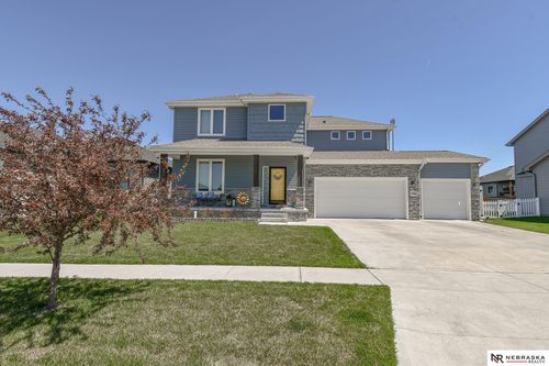 8726 S 82nd Street, Lincoln, NE, 68521 | Card Image