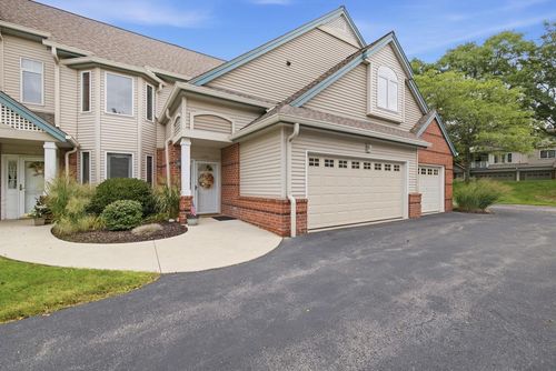 3109 S Toldt Parkway, WEST ALLIS, WI, 53227 | Card Image