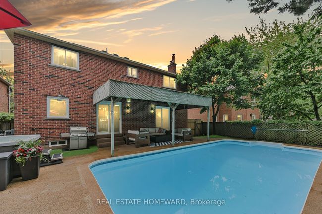 1221 Grandview Dr, House other with 5 bedrooms, 4 bathrooms and 4 parking in Oakville ON | Image 49