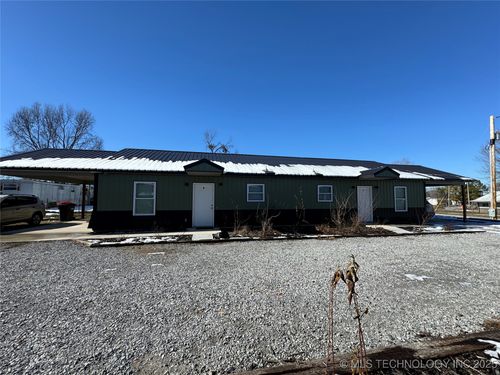 180 E Doughty St, Colcord, OK, 74338 | Card Image