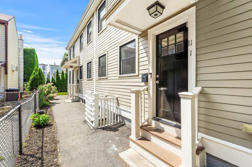 11 8th St, Cambridge, MA, 02141-1512 | Card Image