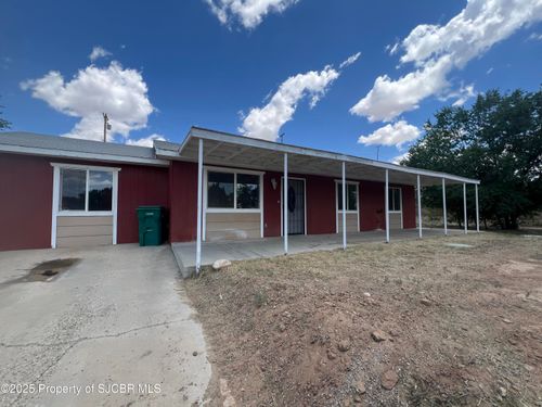 8 Road 3461, Flora Vista, NM, 87415-9666 | Card Image