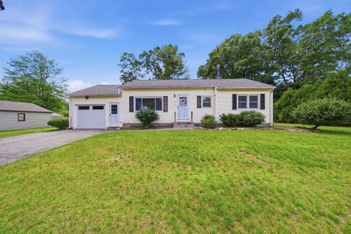 19 Carroll St, Nashua, NH, 03063-3104 | Card Image