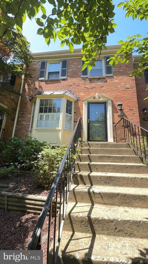 7445 Timberock Rd, FALLS CHURCH, VA, 22043-2930 | Card Image