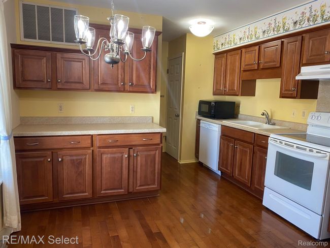 APT-1D - 3337 Field Rd, Condo with 2 bedrooms, 1 bathrooms and null parking in Clio MI | Image 7