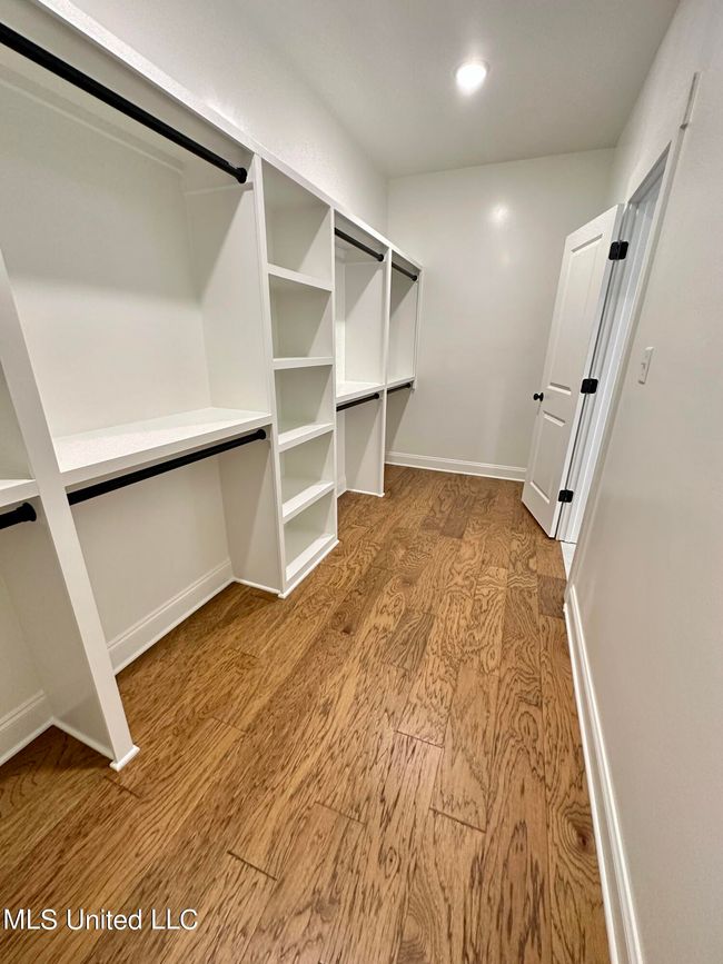 Primary closet | Image 31