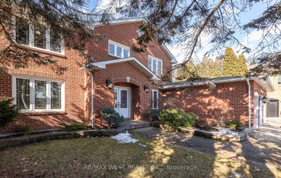 12 Chalmers Crt, House other with 4 bedrooms, 4 bathrooms and 9 parking in Brampton ON | Image 3