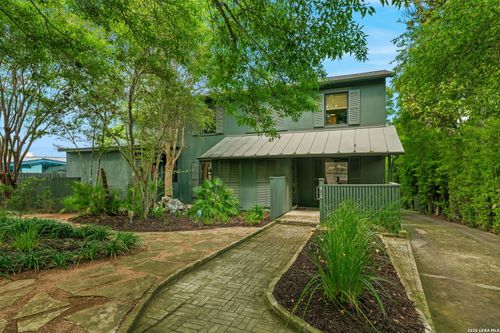 404 Sheraton Dr, Terrell Hills, TX, 78209-5436 | Card Image