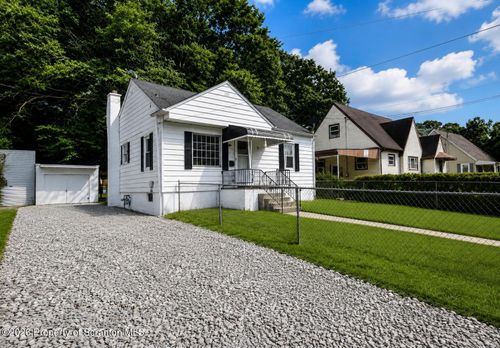 31 Salina Street, Moosic, PA, 18507 | Card Image