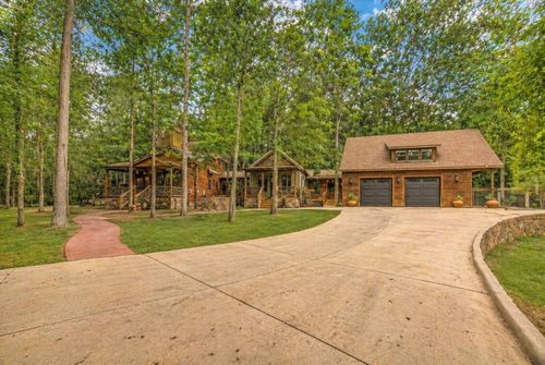 1881 Ne Clayton St, Dayton, TX, 77535-1182 | Card Image