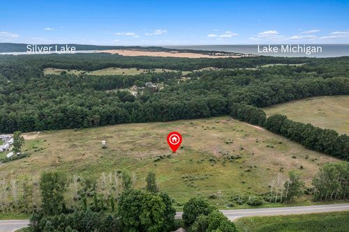 15 N 34th Ave, Mears, MI, 49436 | Card Image